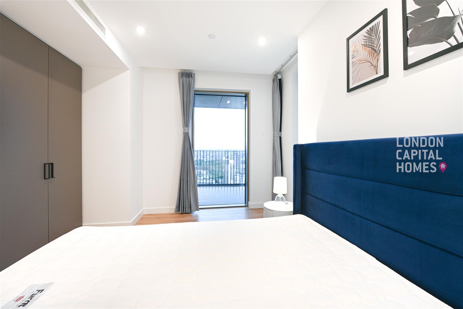 222 Marsh Wall, LONDON